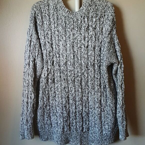 H&M BLACK MARLED KNIT CREWNECK SWEATER SMALL - Picture 5 of 5